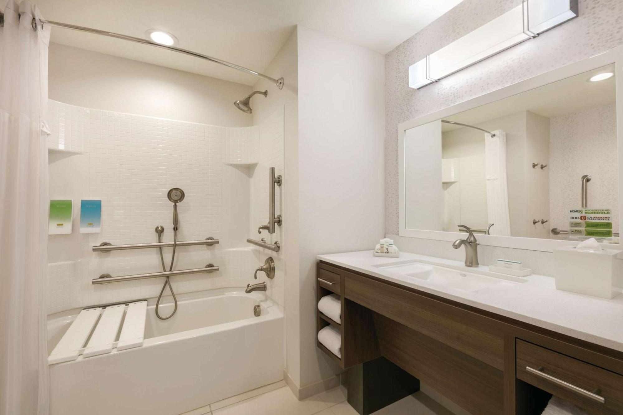 Home2 Suites By Hilton Williamsville Buffalo Airport Екстер'єр фото